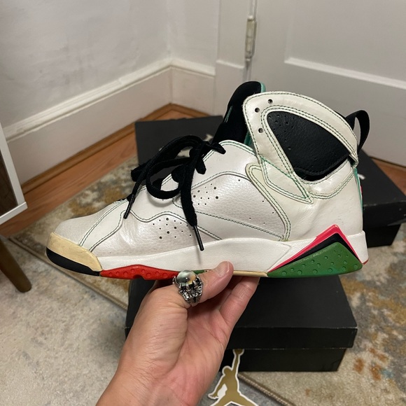 Youth Size 7.5 (Euro Sz 40.5) Jordan 7 Retro GS Sneakers Verde/White/Red-Black - Picture 11 of 16